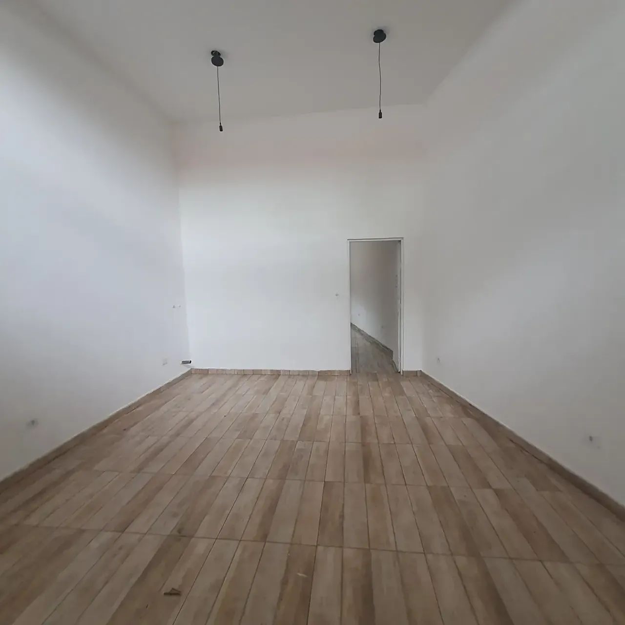 Salao Comercial de frente para Avenida.... - Foto 4
