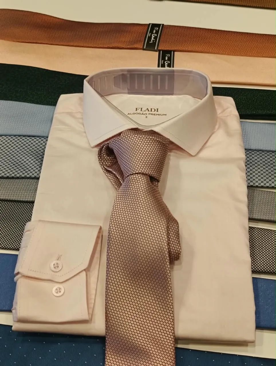 Gravata Pierre Cardin jacquard 