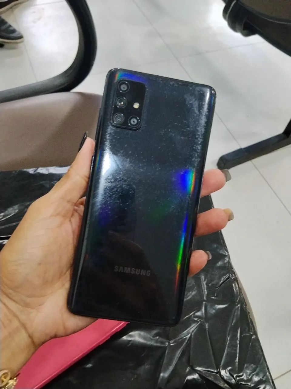 Vende Celular Samsung  A71 conservado  - Foto 2