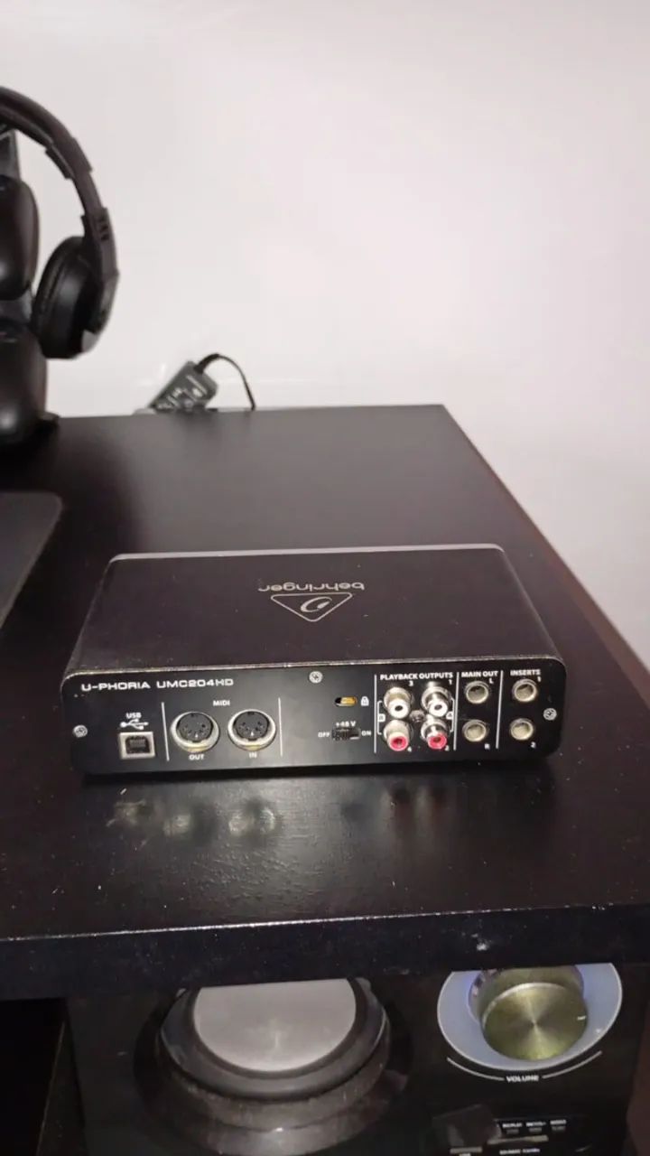 Kit com Interface Berhinger UMC204HD + Microfone BM800 - Foto 4