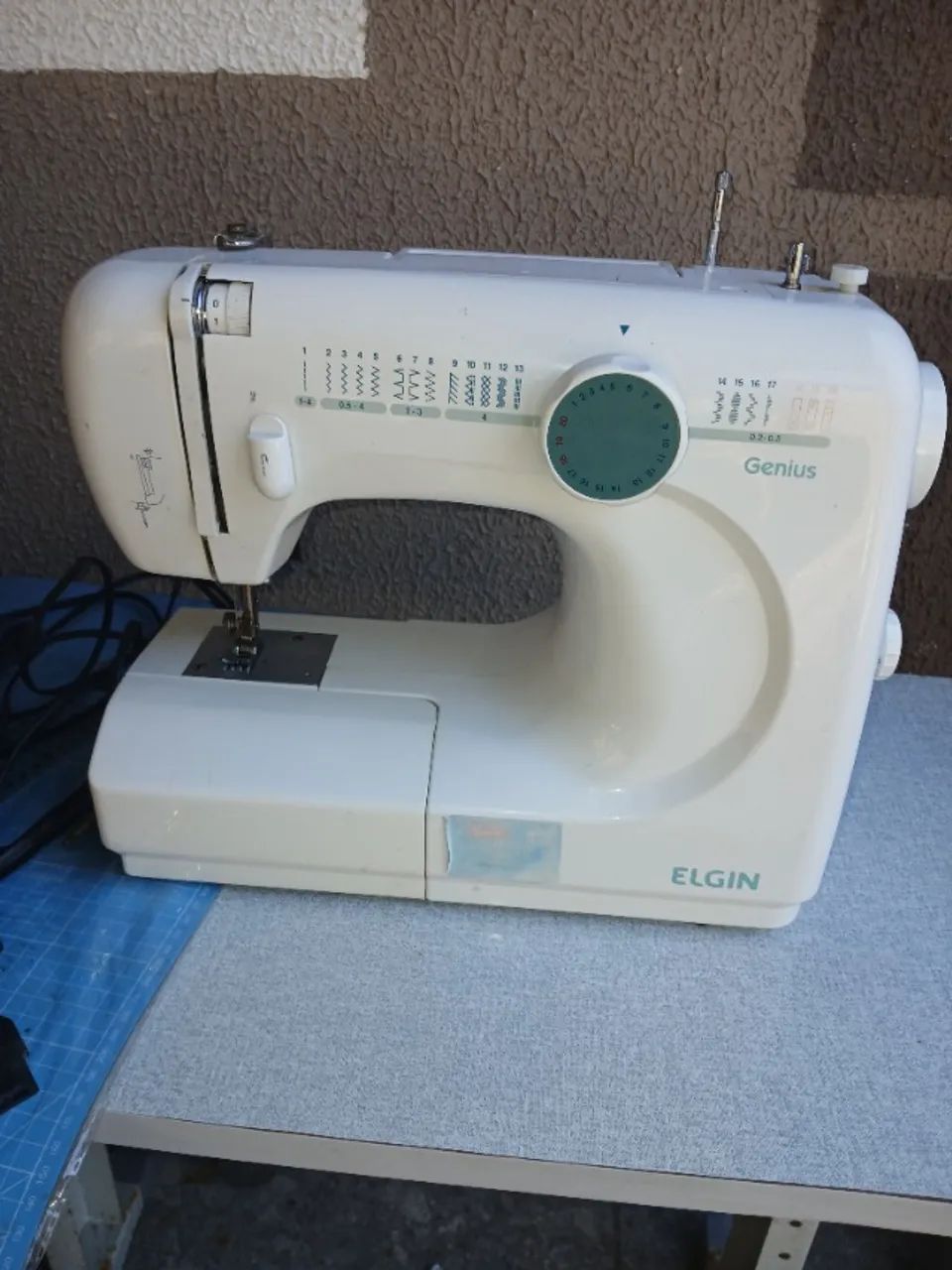 Máquina de costurar  - Foto 3