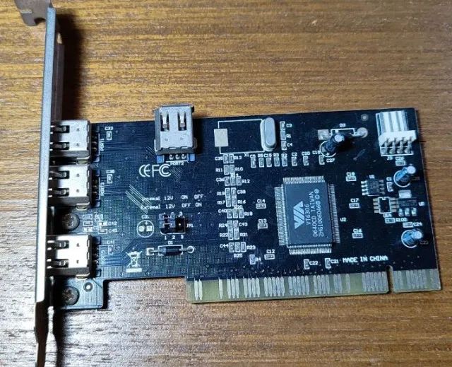 PCI FireWire IEEE 1394 com o controlador VIA VT6306
