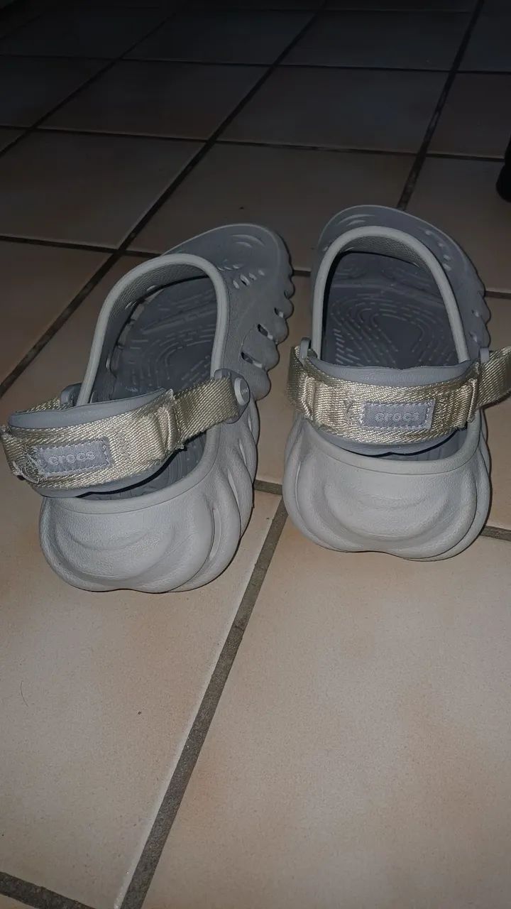 Crocs eco clog 37 bege  - Foto 2