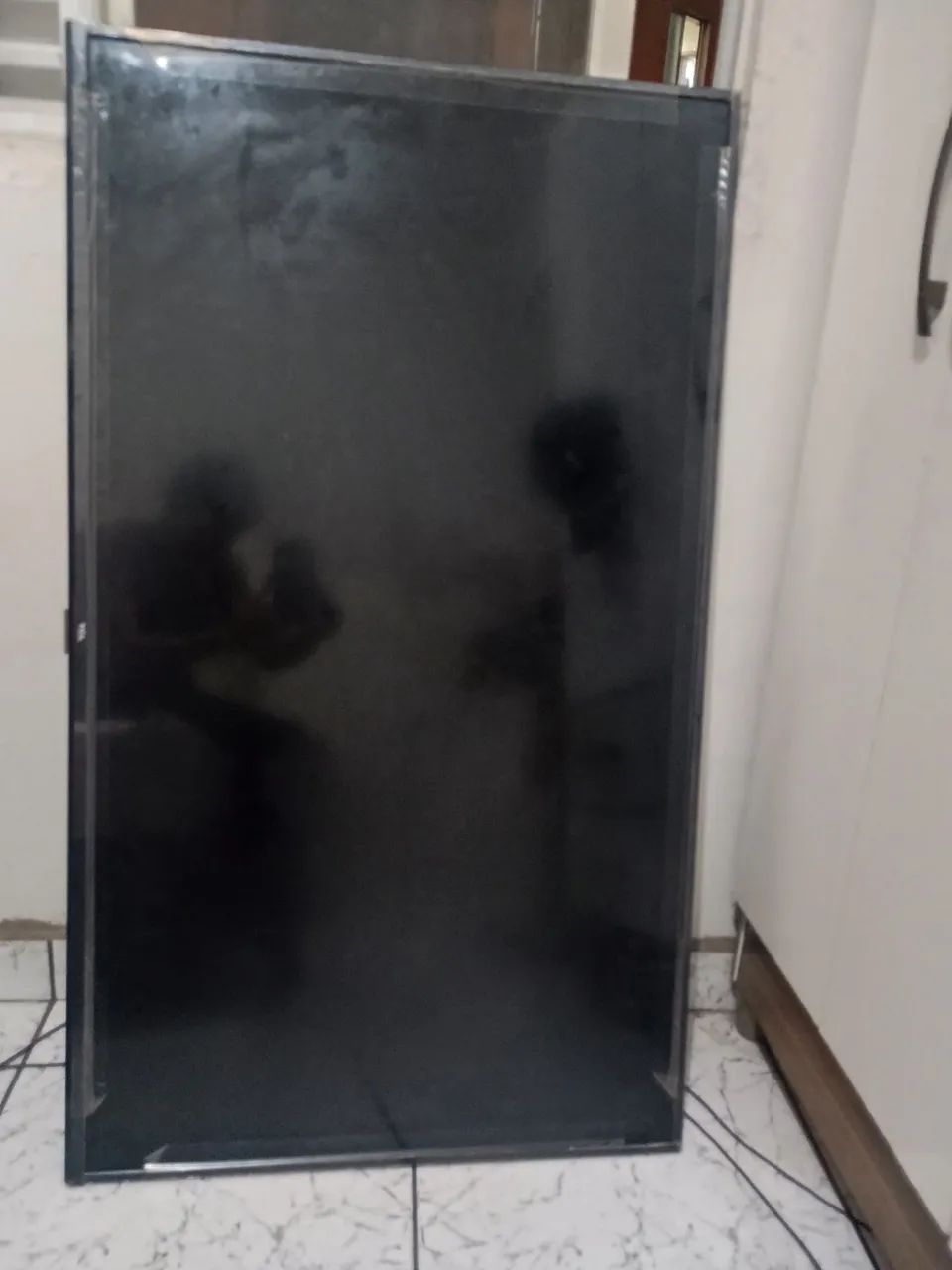 Tv TCL 50 polegadas detalhe apenas no visor que não dá imagem - Foto 5