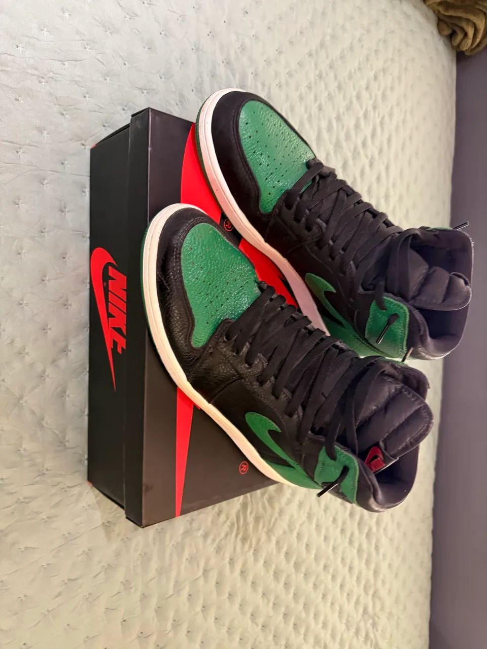 Air Jordan 1 Pine Green