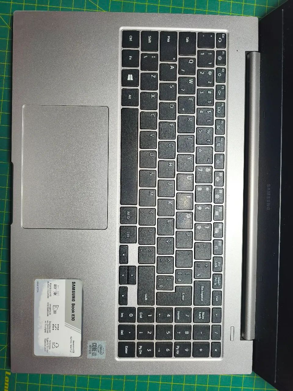 Notebook Samsung e30 retirar peças - Foto 4