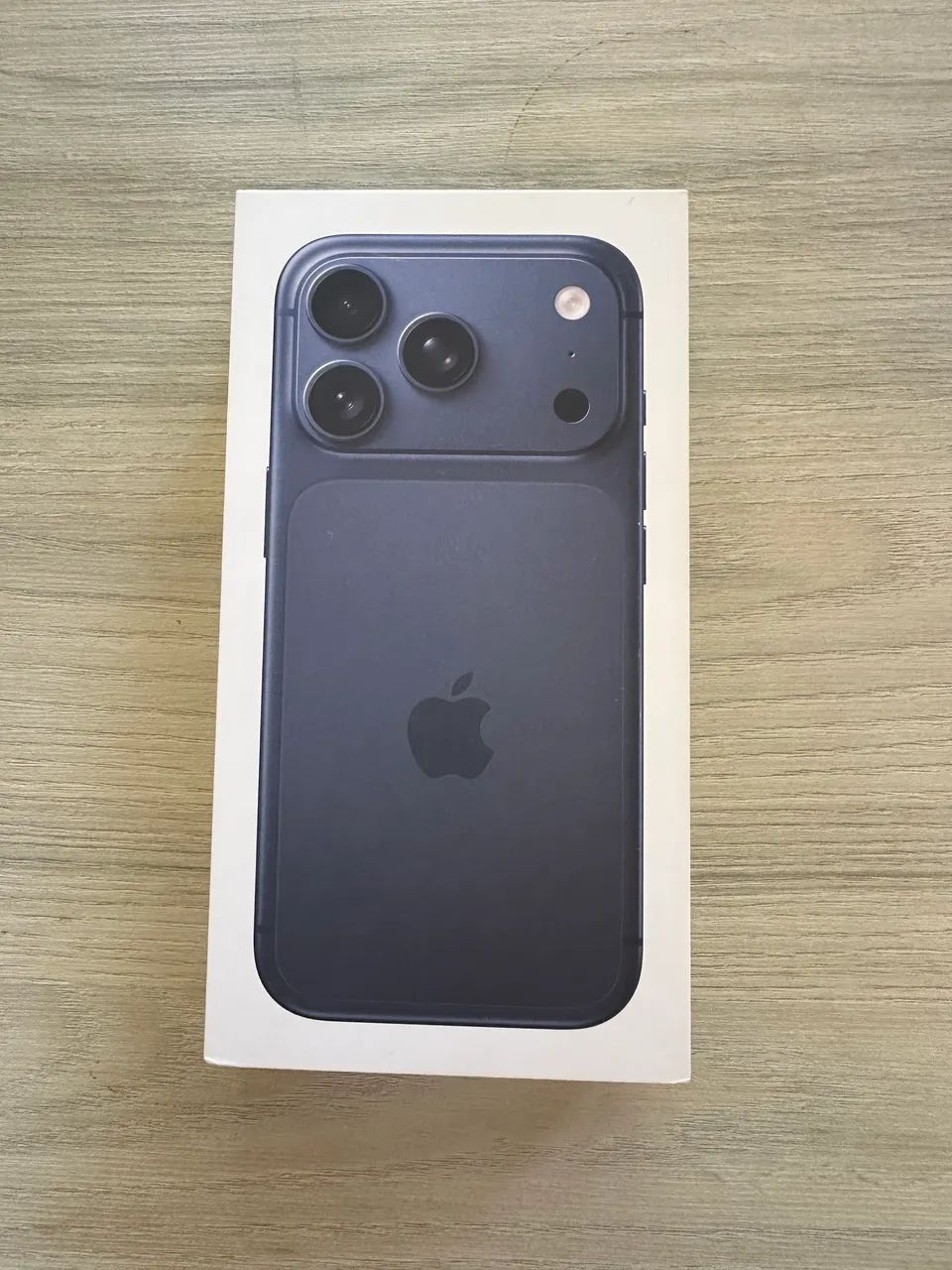iPhone 17 Pro 1TB - Deep Blue - Caixa Original - Novo