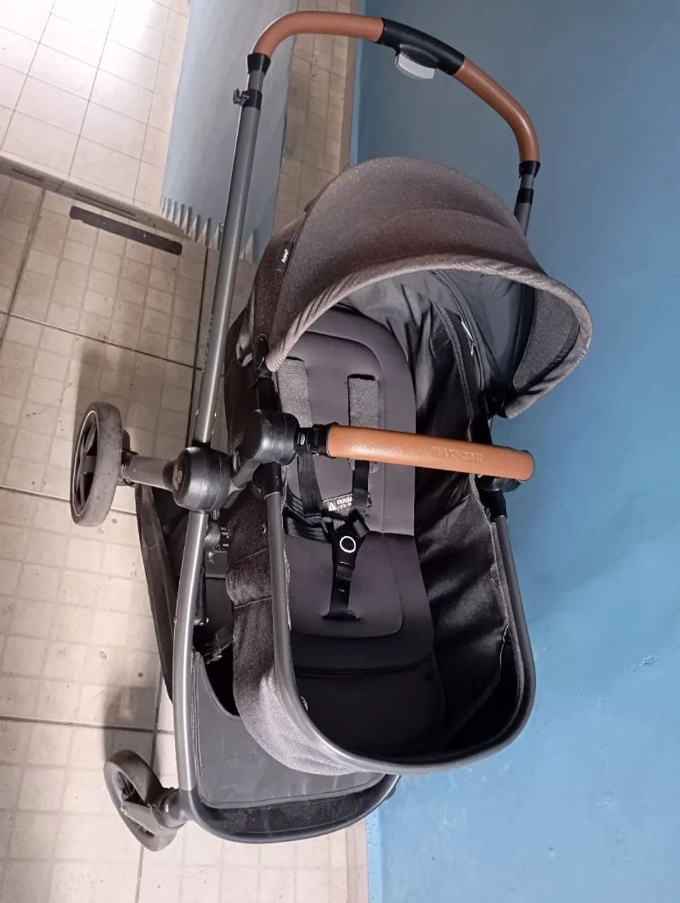 Vende-se carrinho Moisés 