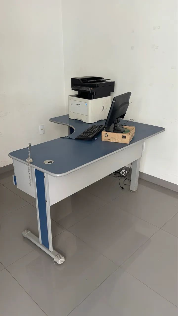 Mesa ilha com 3 gavetas  - Foto 3