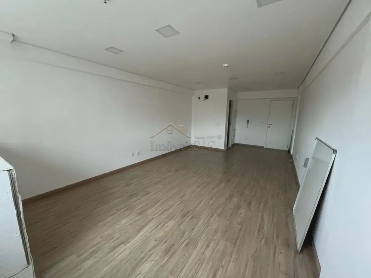 SALA PRÓXIMA AOS FÓRUNS DO JARDIM AQUÁRIUS E CARREFOUR - Foto 5