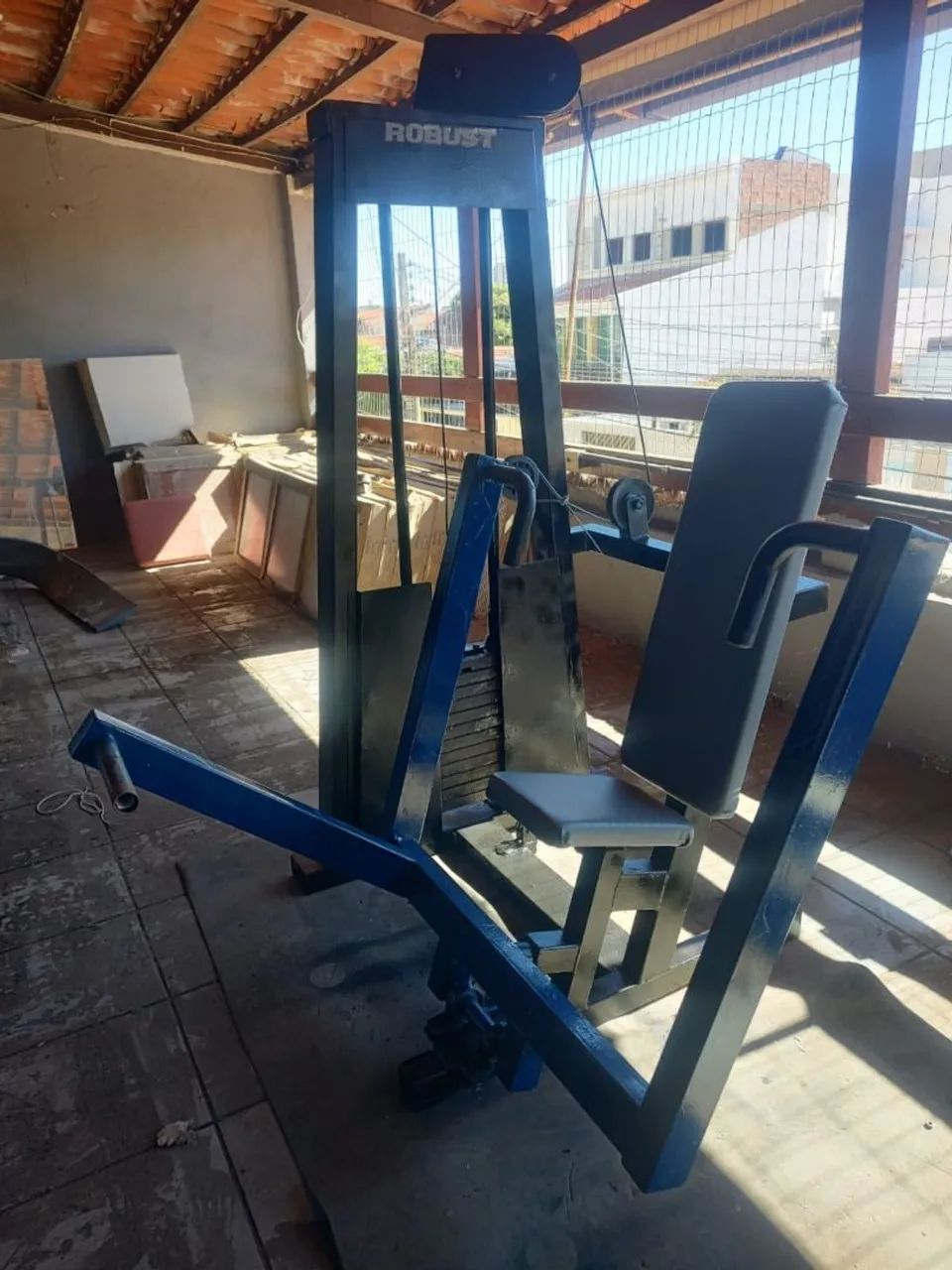 Máquina de musculação  - Foto 2