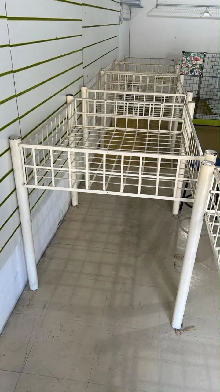 Tabuleiro de ferro para loja