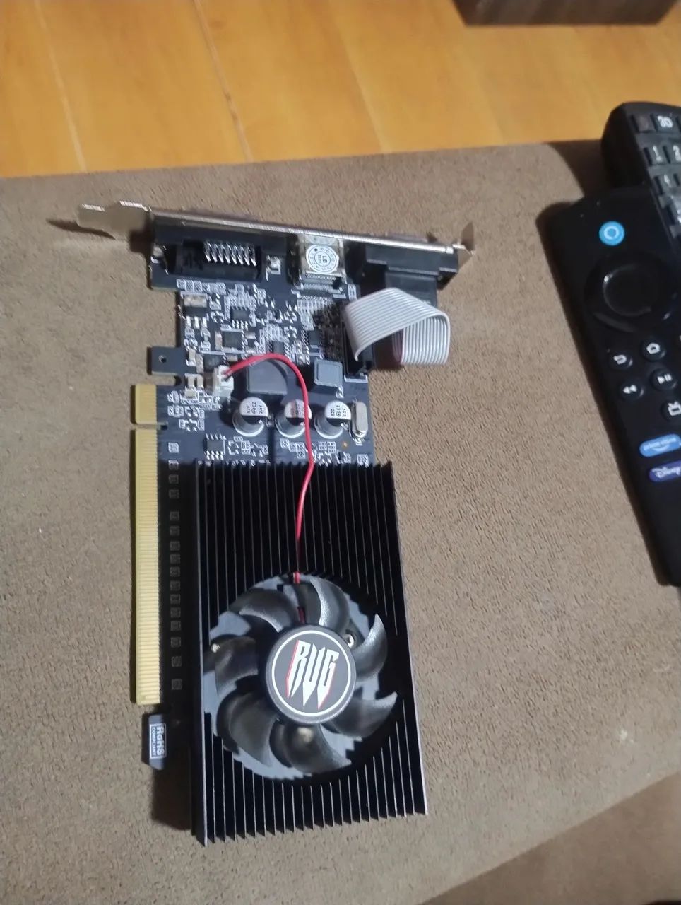 Placa de vídeo GT210/1G 64BIT 1GD3 - Foto 5