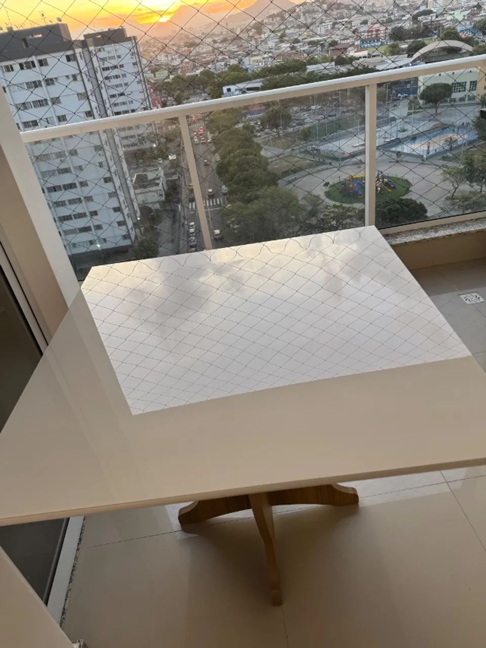 Mesa de jantar quadrada  - Foto 3