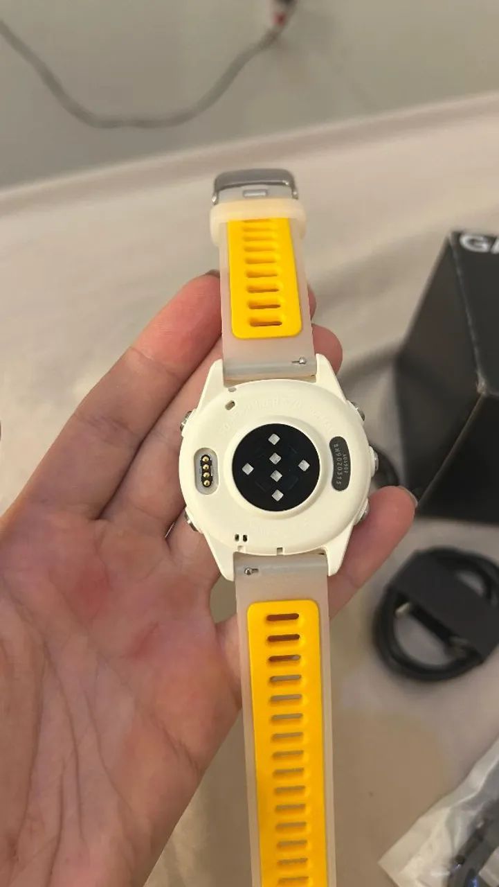 GARMIN FORERUNNER 570 Raspberry 42mm<br><br>Raspberry - Foto 3