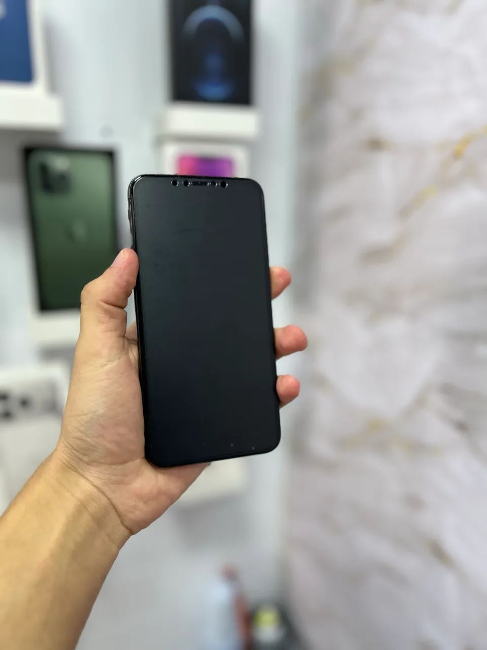 iPhone XS Max - 64GB ( Preto )  - Foto 2