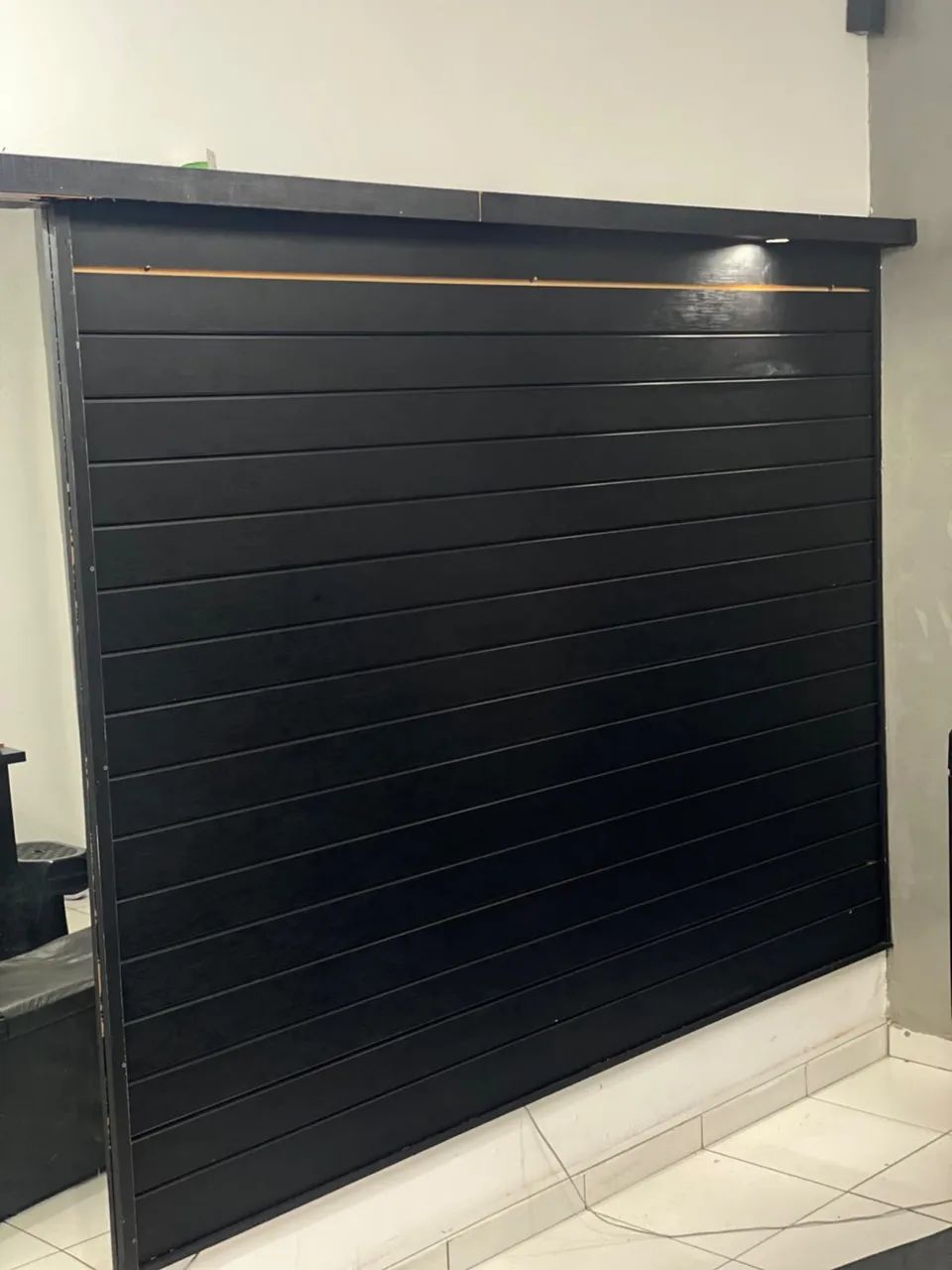 Painel canaletado com espelho 