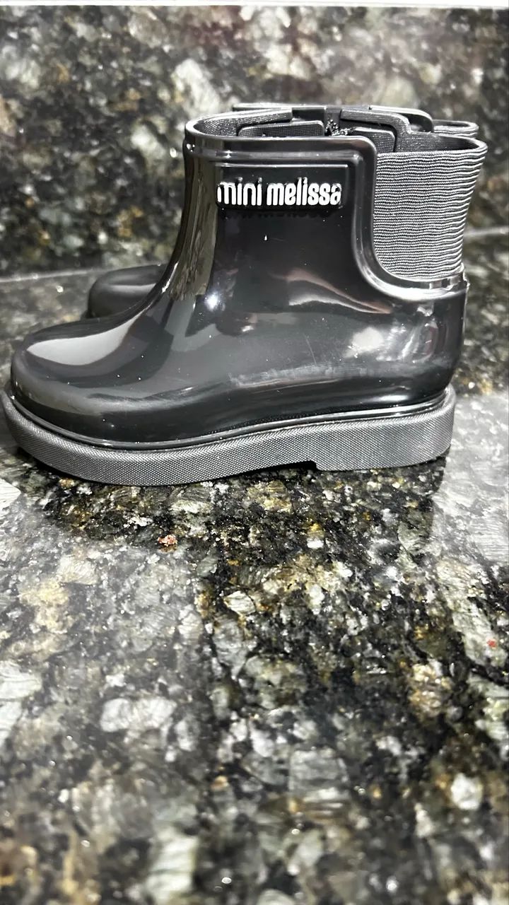 Bota Melissa tamanho 22 - Foto 4
