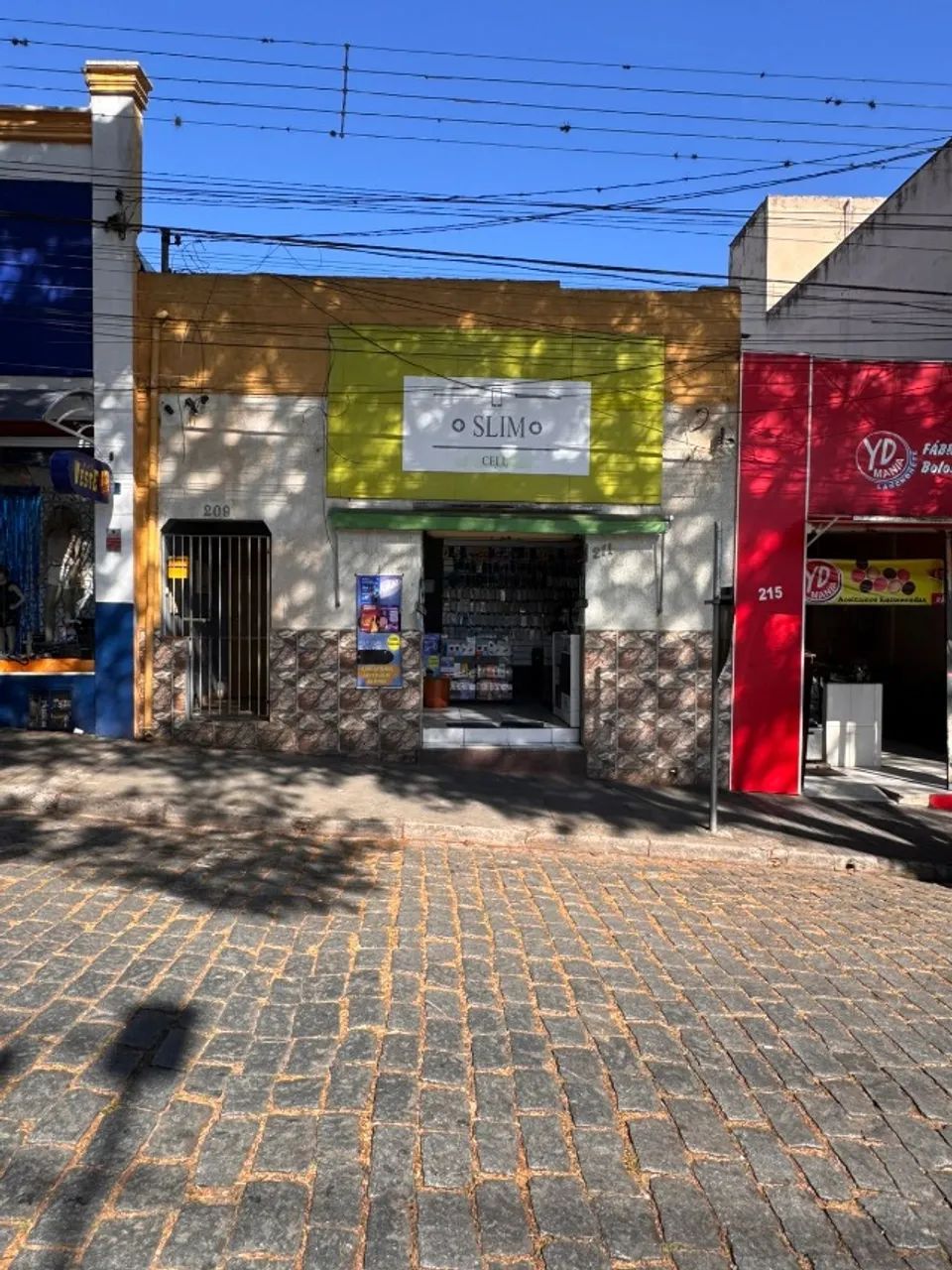 PASSA-SE PONTO DE LOJA DE MANUTENÇÃO DE CELULARES E VENDA DE ACESSÓRIOS