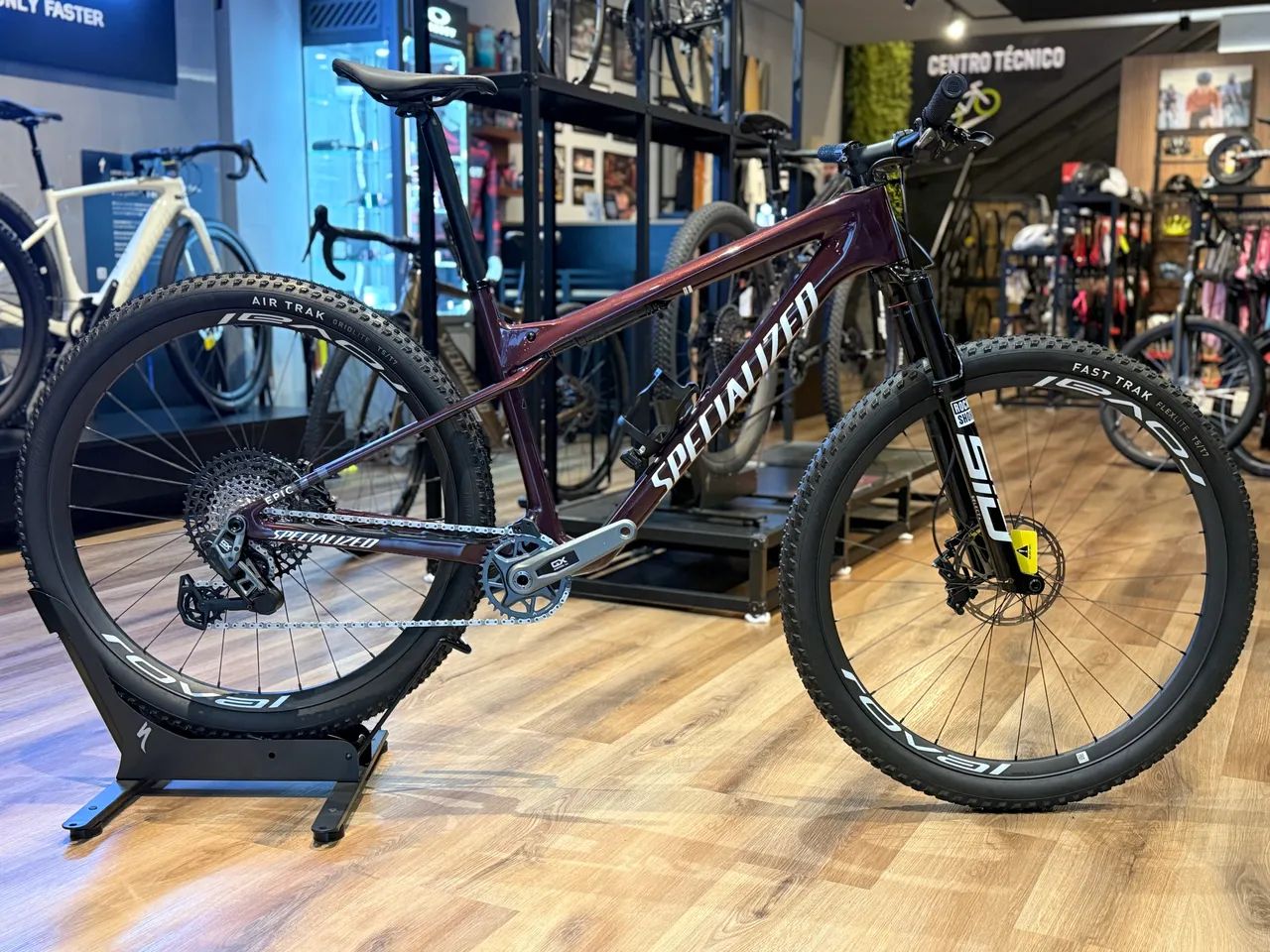 SPECIALIZED Epic Word Cup L 19