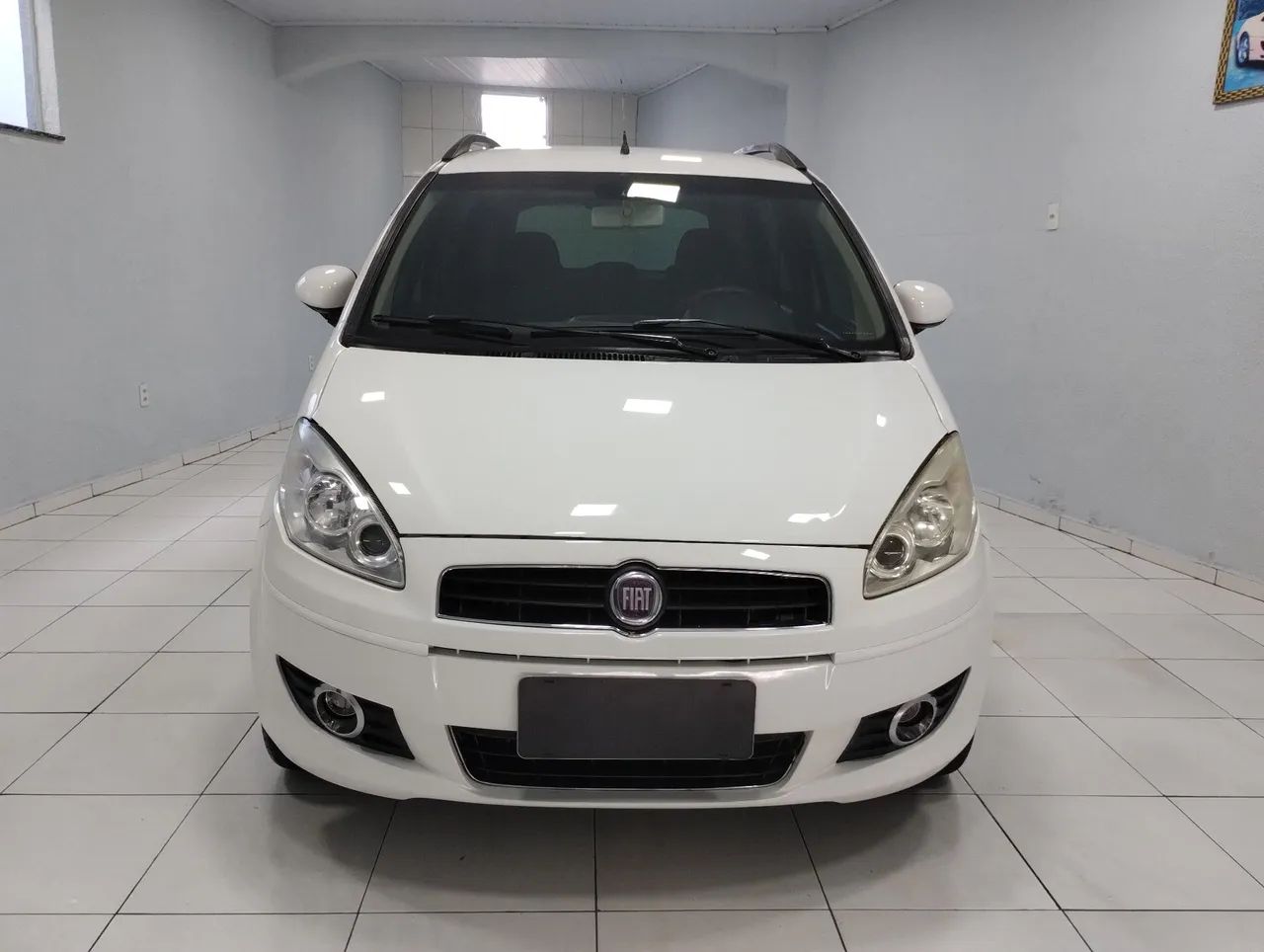 Fiat Idea Attractive 1.4 Fire Flex 8V 5P 2013 - Foto 4