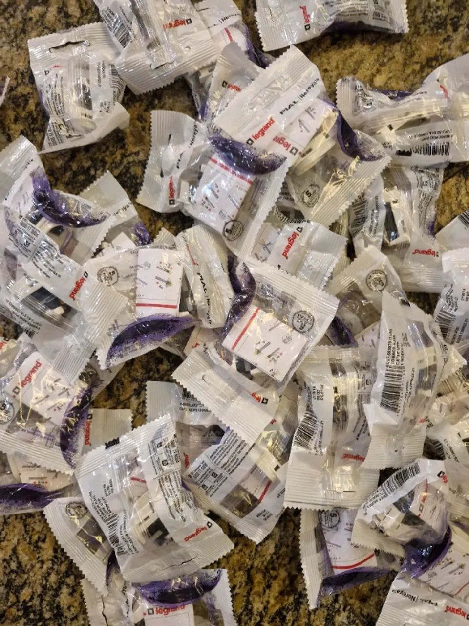 Módulo de Tomada RJ45 Nereya Pial Legrand - 663075 - Foto 4