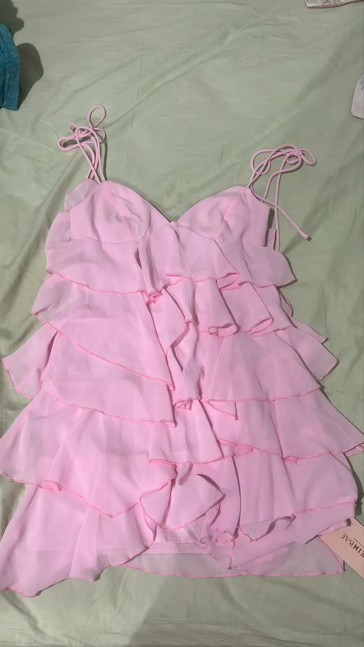 Vestido shein rosa com babados - Foto 2
