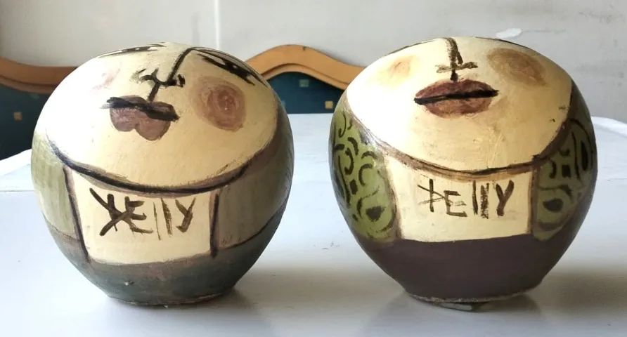 Esculturas em Cerâmica - Artista Delly Figueiredo - 2 Peças - Itens NOVOS 
