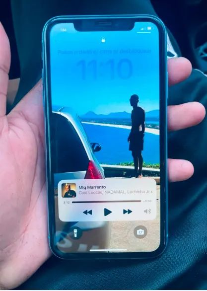 iPhone XR Transformado em iPhone 16 - Foto 3