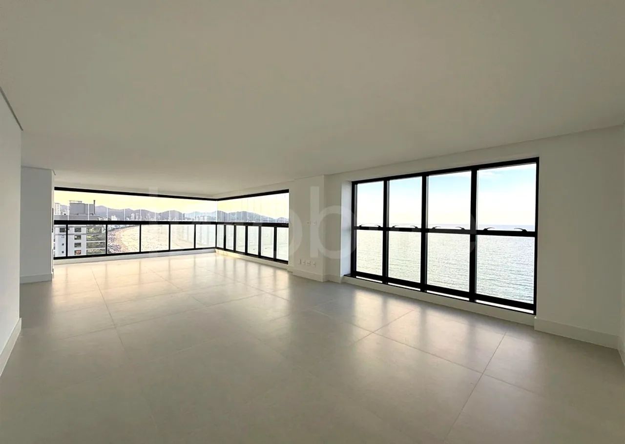 Apartamento quadra mar no Edifício Horizon Palace em Itapema. - Foto 4