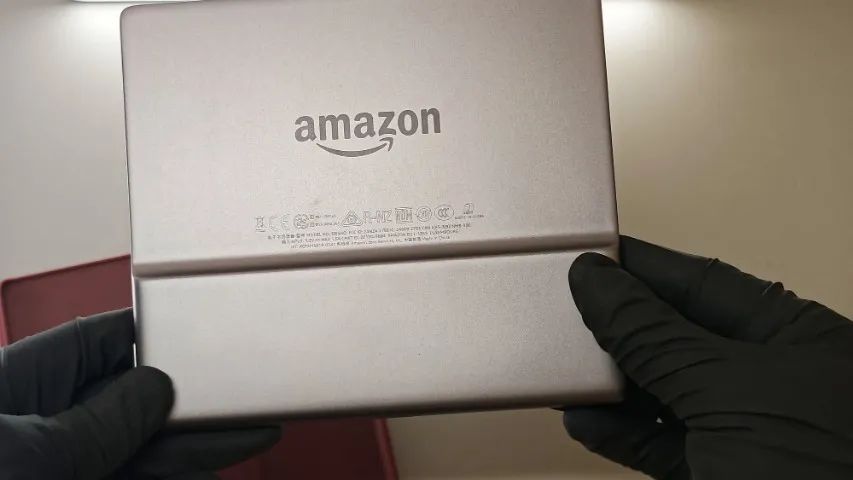Kindle Oasis 7" 300 ppi À Prova D'água + Capa Vinho - Foto 4