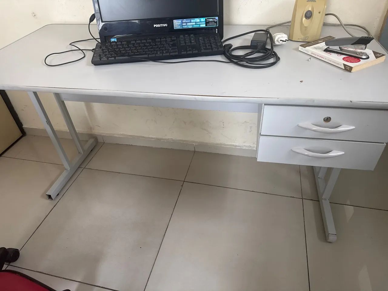 Doação Mesa de escritório 
