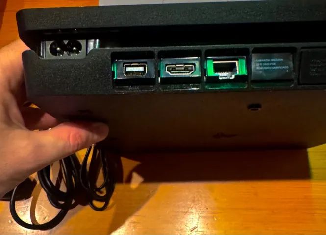 Ps4 Slim 500Gb com 1 controle original + 6 jogos originais discos nas caixas - Foto 4