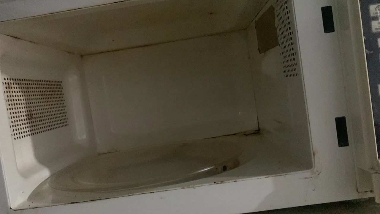 Vendo microondas COM DEFEITO  - Foto 2