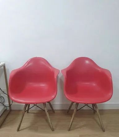 Kit 2 Poltronas Decorativas Charles Eames Eiffel 132pp Vermelho Vermelho
