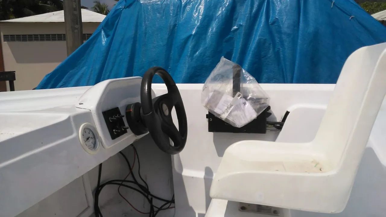 Vendo lancha 18 pés  - Foto 3