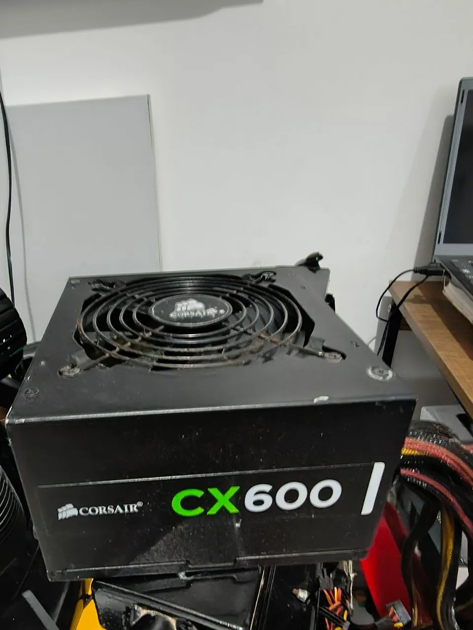Fonte Corsair CX 600 real com defeito 