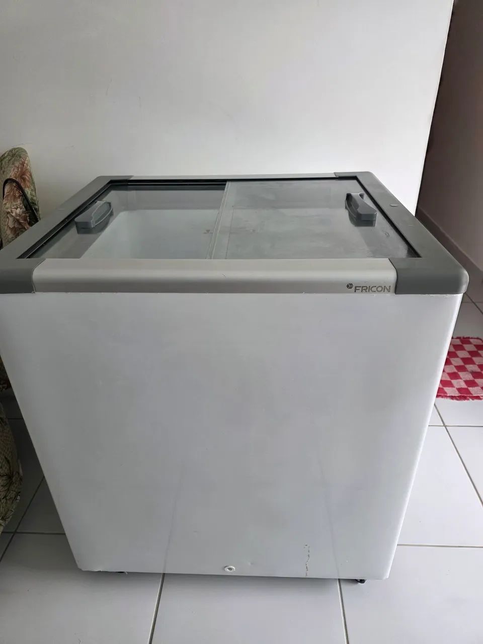 Vendo freezer horizontal expositor seminovo na garantia e NF