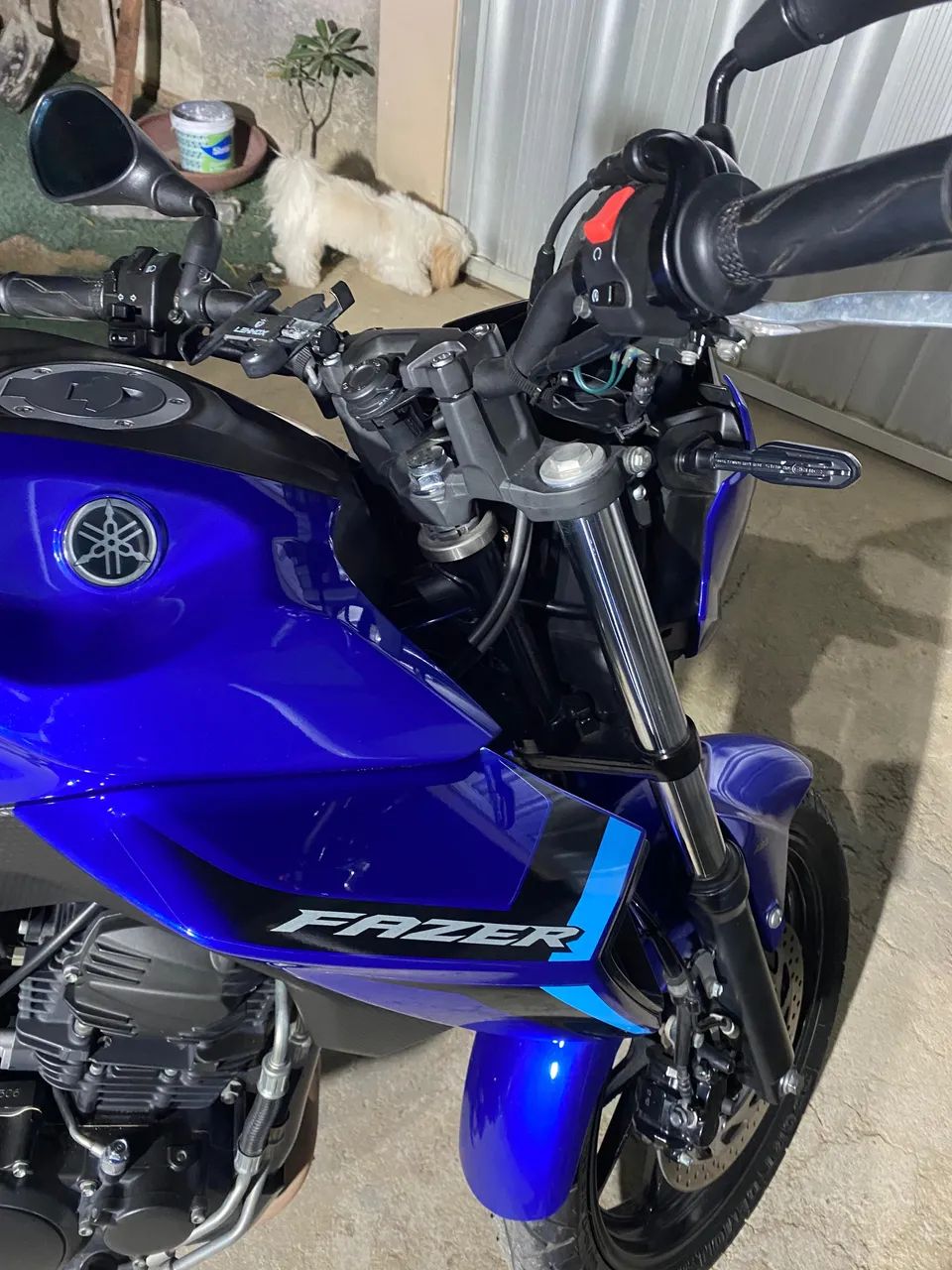 YAMAHA F25 - Foto 4