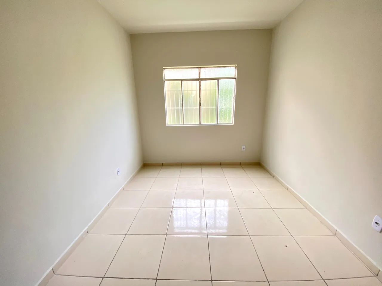 Seu 1 quarto com área externa e espaço de sobra - Santa Terezinha - Foto 4