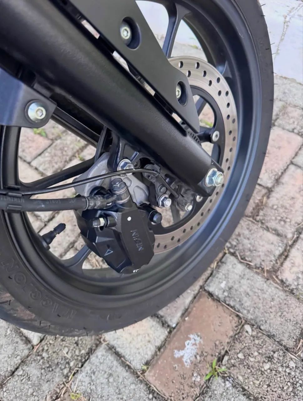 CB 300f / 2026 - Foto 5