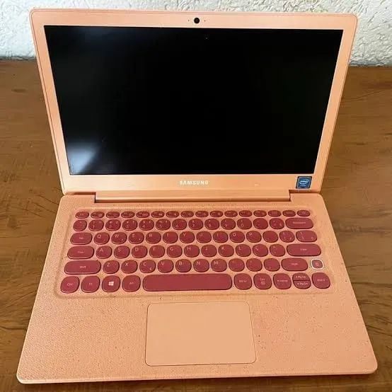 ? Notebook Samsung Rosa - Intel Celeron | 4GB RAM | SSD - Foto 2