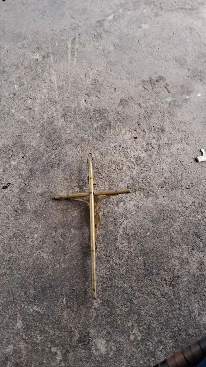 Cruz de bronze  - Foto 2