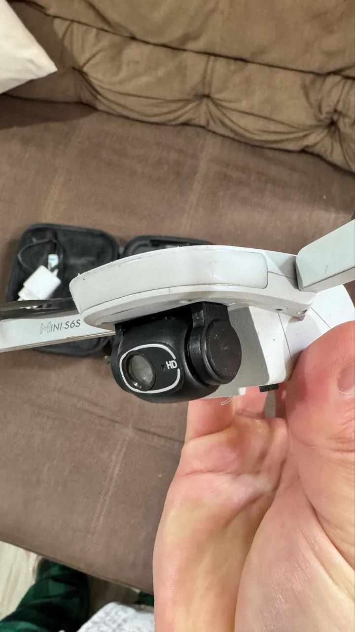 Drone profissional Lsrc S6s Mini Com 2 Baterias 2 Cameras Gps 5g - duas câmeras. - Foto 4