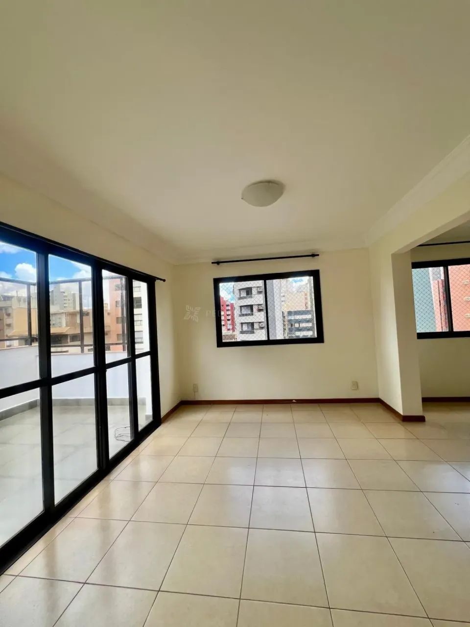 Excelente Duplex em localização privilegiada - Foto 5