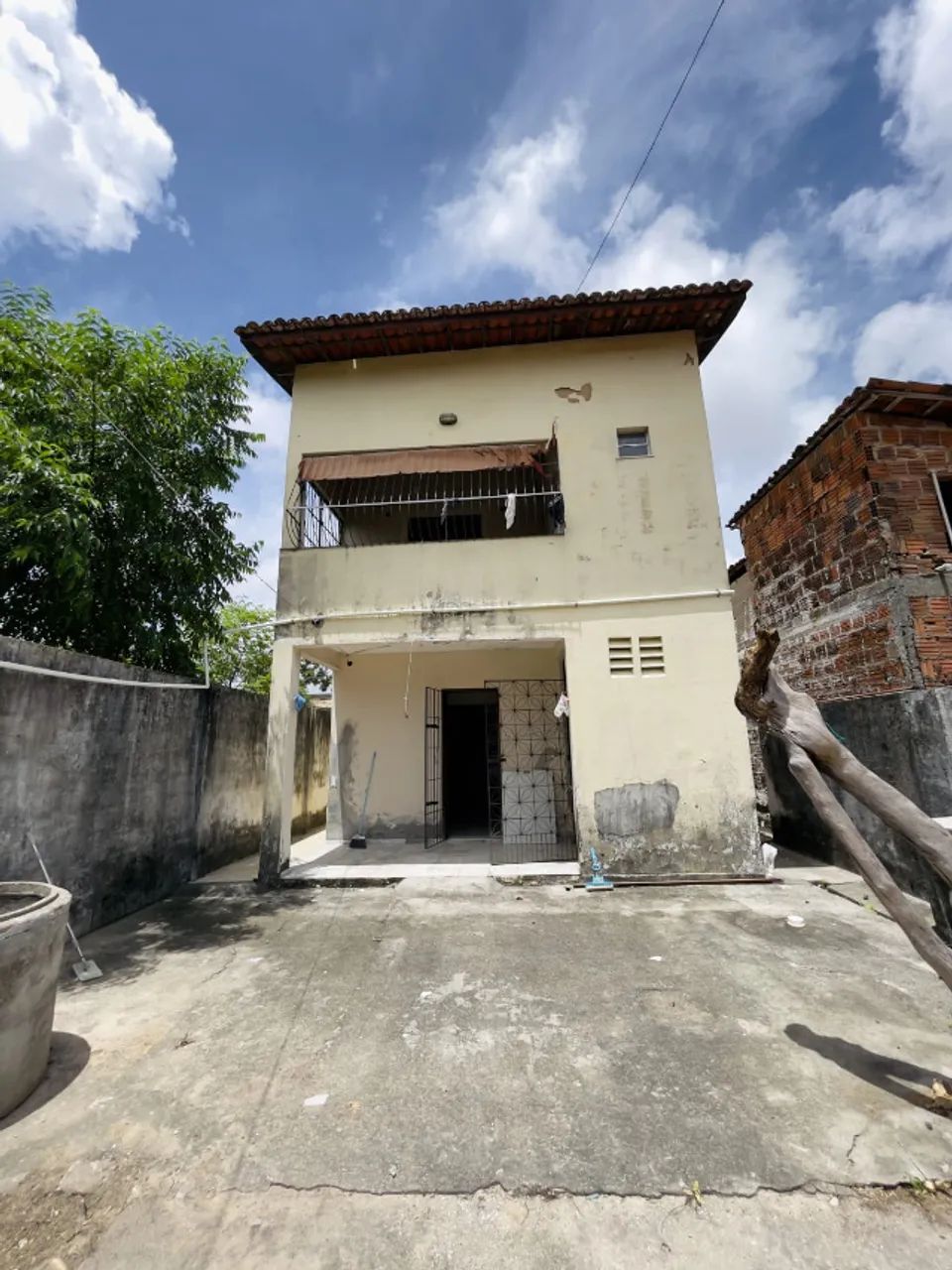 Casa duplex com quatro quartos na Sapiranga - 260m²
