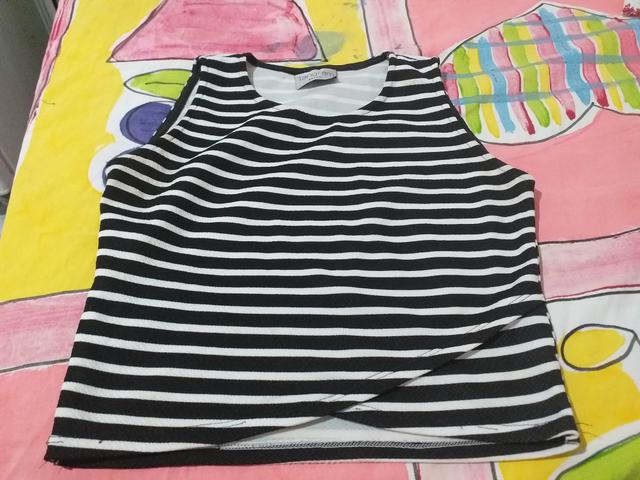 Vendo essas 3 blusas - Foto 2