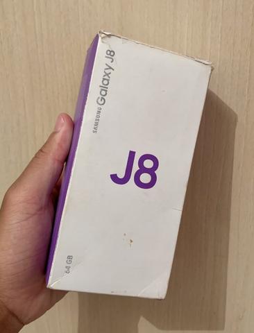 Samsung j8