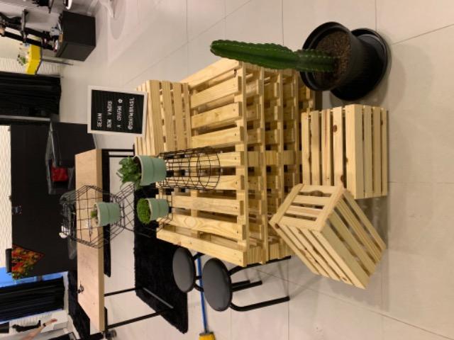 Pallets de pinus com acabamento 1x1