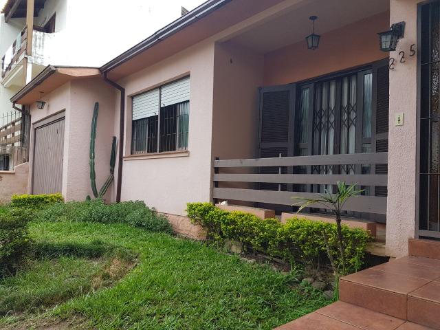 Casa três dormitórios - Foto 2